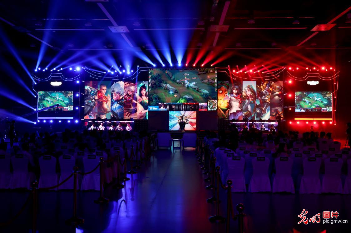 然而在最后 然而在最后