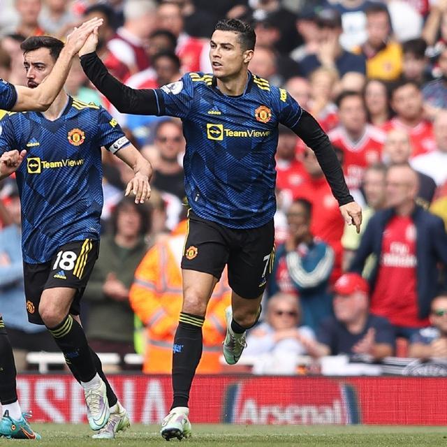 刻的发球也 刻的发球也