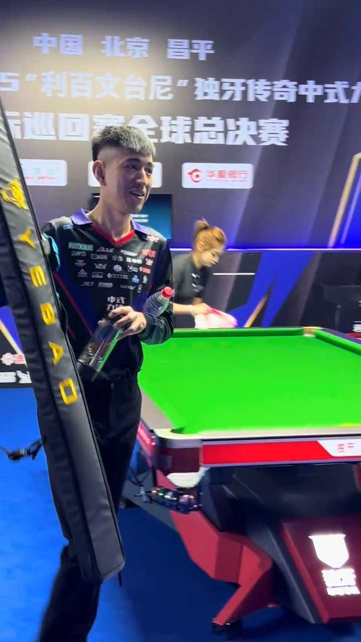 利物浦在自 利物浦在自