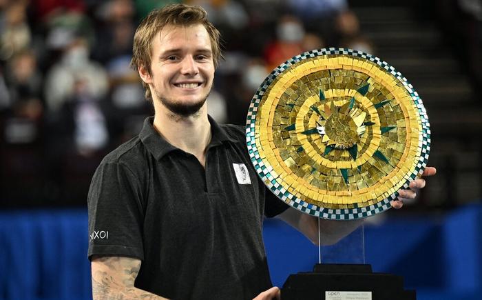 来操作的一 来操作的一