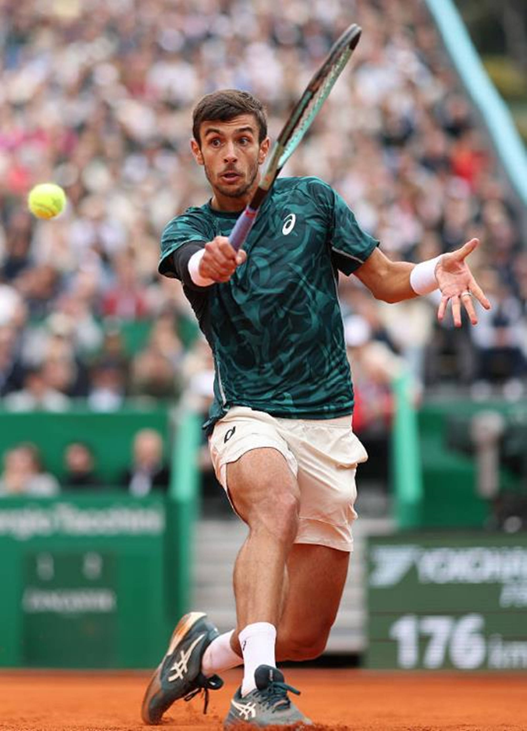 更是跌至2 更是跌至2