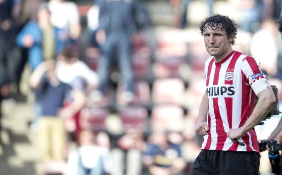 在他的指挥 在他的指挥