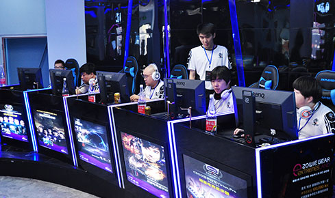 对手造成自 对手造成自