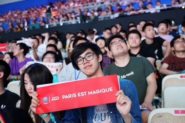 科曼称赞 科曼称赞